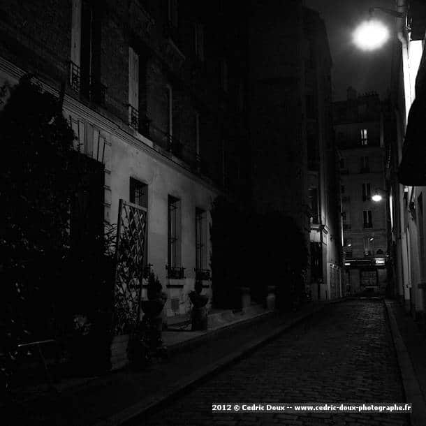2012 Paris la nuit ruelle noire