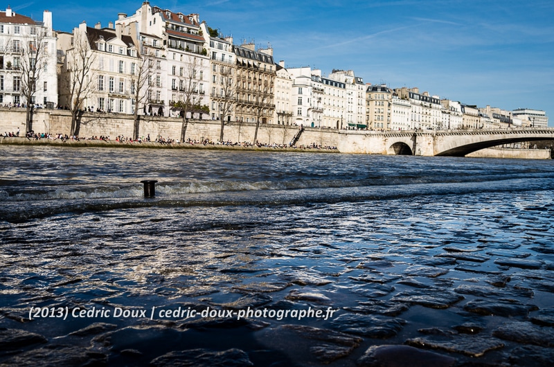 Le printemps à Paris : les quais de Seine débordent