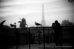 Paris : jeux d'ombres