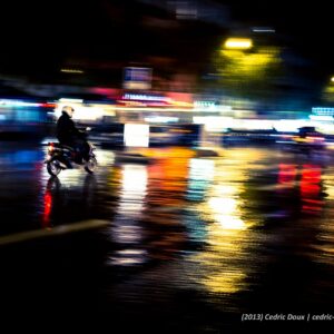 Reflets de vitesse la nuit à Paris