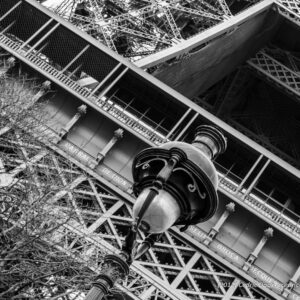 Monument de Paris en noir et blanc, la Tour Eiffel