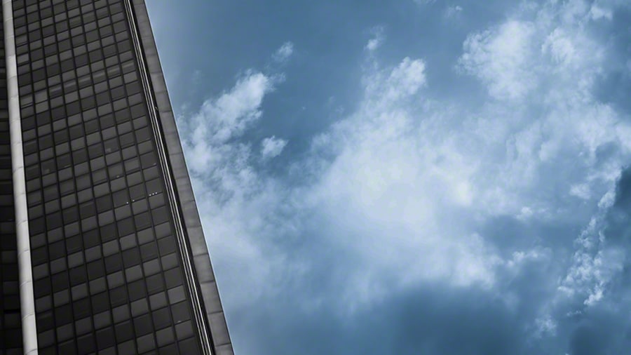 Nuages sur la Tour Montparnasse