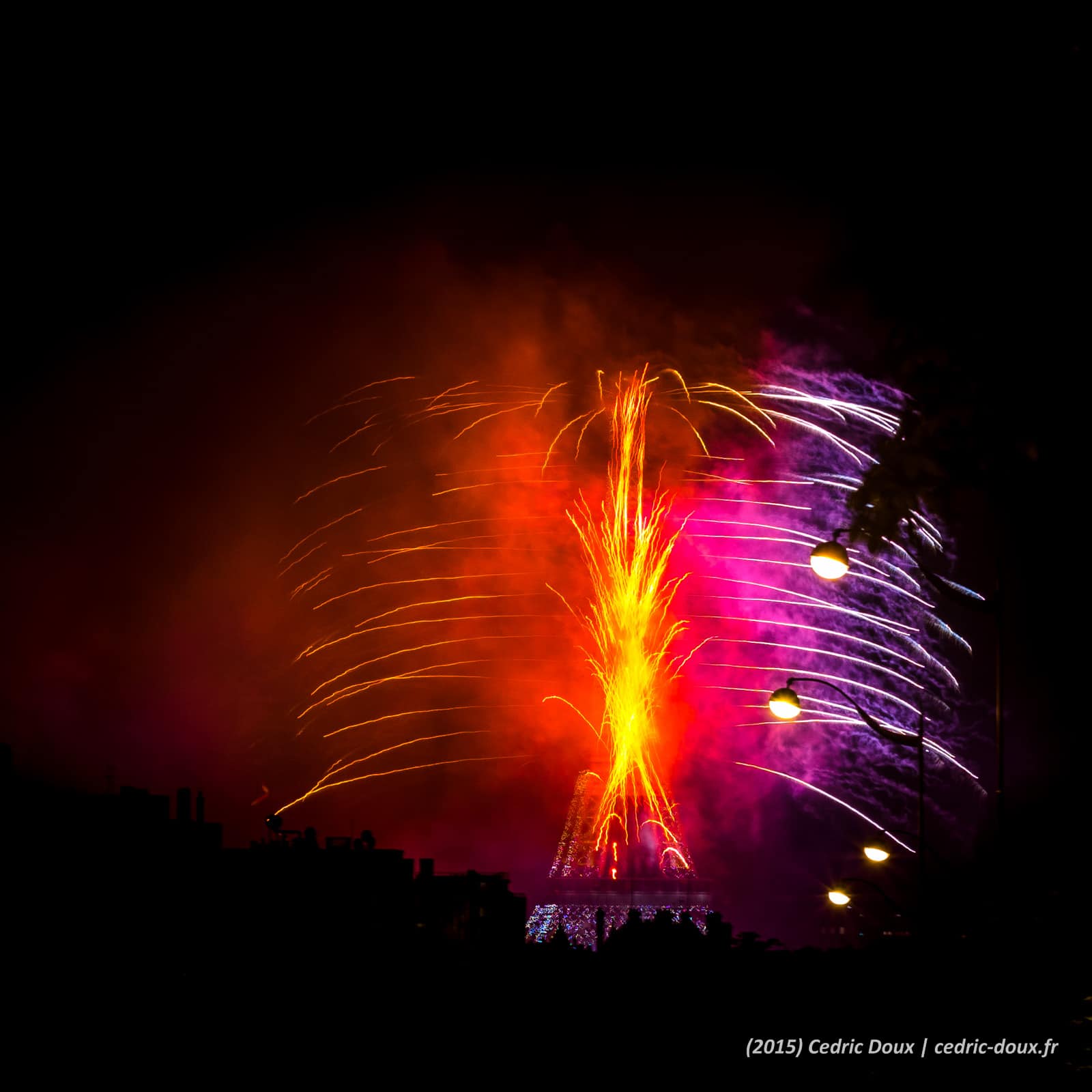 Feu d'Artifice du 14 Juillet 2015 Tour Eiffel - Paris 2015