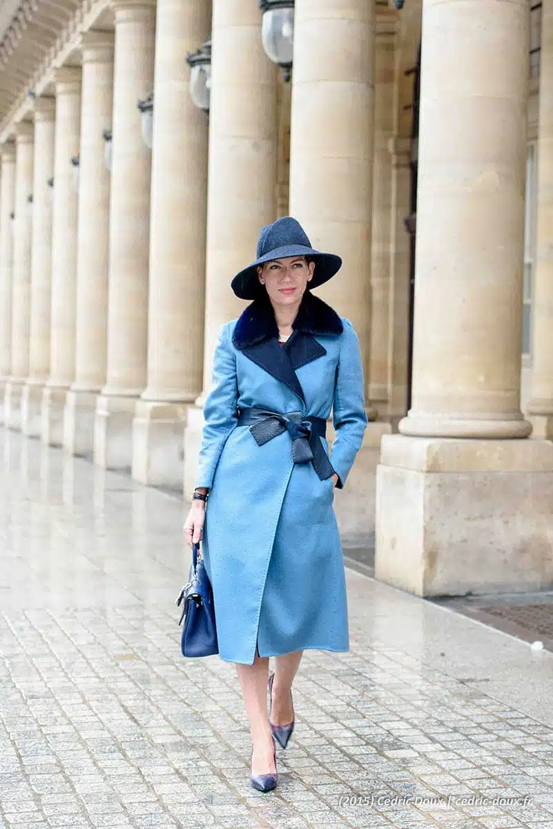 Retro Chic devant la Comédie Française