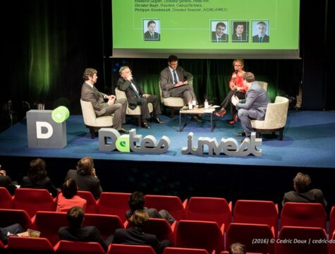 Photographe de Conférences pour les Entreprises : Soirée Conférence Débat - Clubs Dates Invest - Face aux Experts avril 2016 au Club XXII Paris