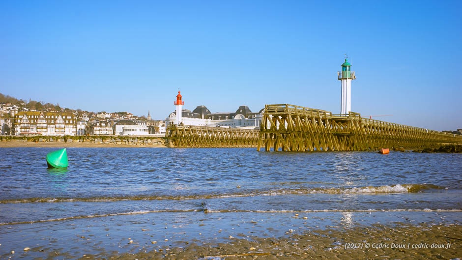 Port gates, ready to set sail... ready to open your mind to discover the world...