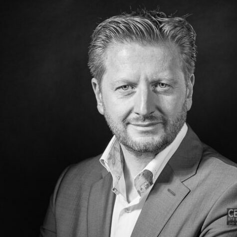 Portrait corporate pour la presse d'un chef d'entreprise. Crédit photo 2019 © Cedric-Doux.fr