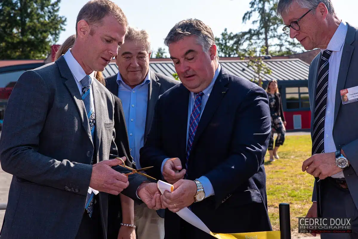 Inauguration de lécole de boulangerie de Lamotte-Beuvron