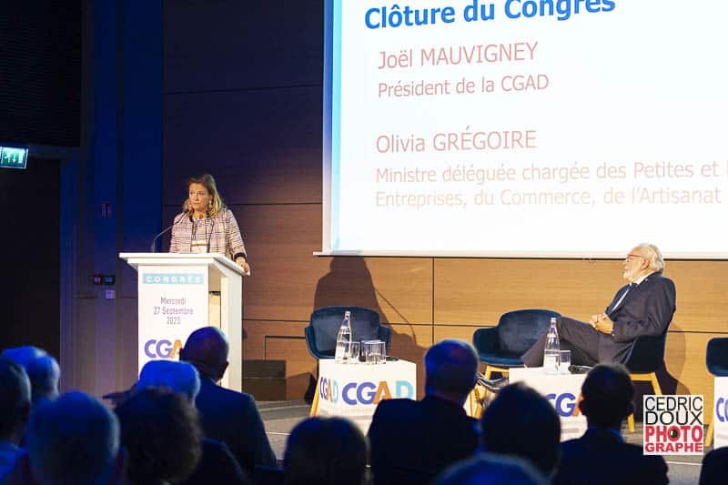 Olivia Grégoire, Ministre déléguée auprès du ministre de l'Économie, des Finances et de la Souveraineté industrielle et numérique, chargée des Petites et moyennes entreprises au congrès de la CGAD en présence de Joël Mauvigney, Président de la CGAD