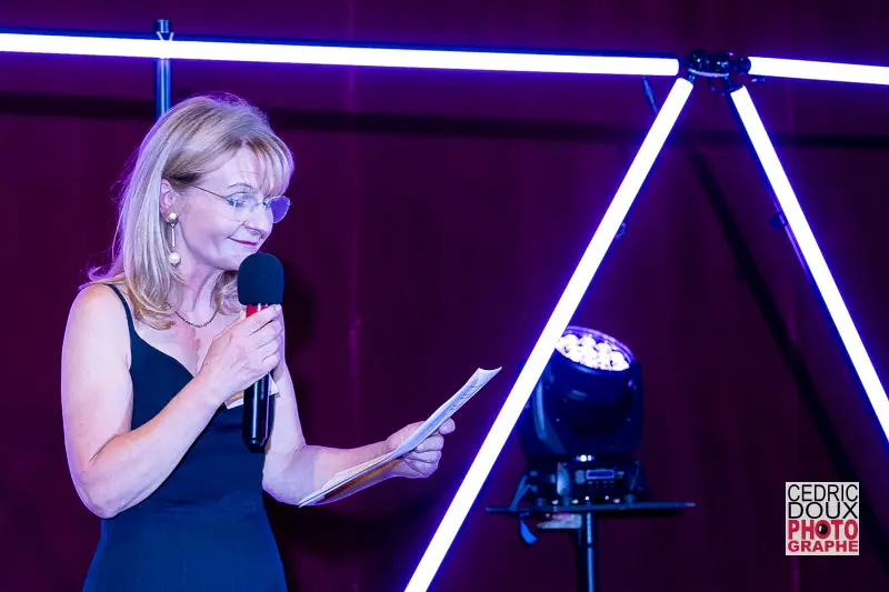 Caroline de MAREÜIL-VILLETTE, associée fondatrice d'ICOSA, lors de son discours pour les 15 ans de l'entreprise